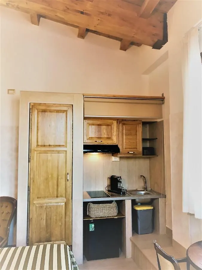 Borghetto Di San Lorenzo Hotel Róma Vendégház