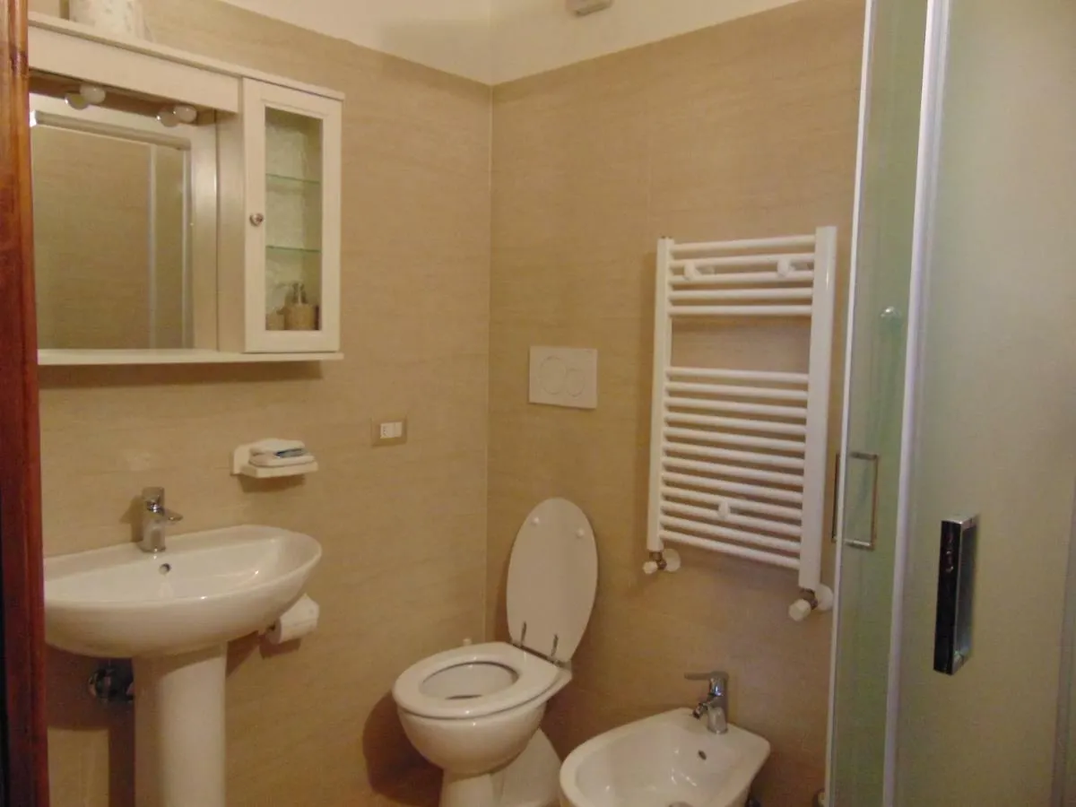 *** Guest house Borghetto Di San Lorenzo Hotel Rome Italy